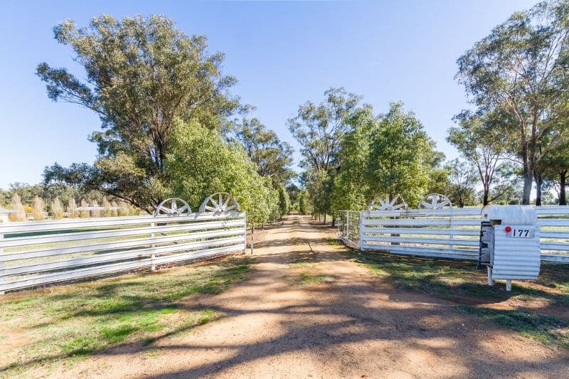 177 Camp Road, Cowra - Image 1
