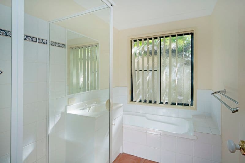 33A Serafina Drive, HELENSVALE QLD 4212, Helensvale - Thumbnail 5