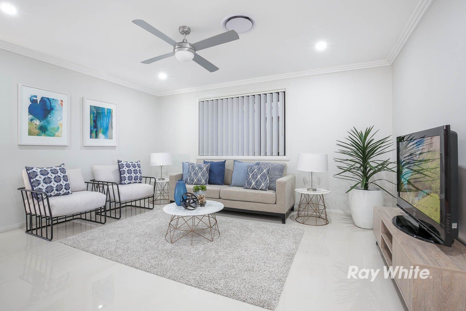 15 Corio Drive, St Clair - Thumbnail 2