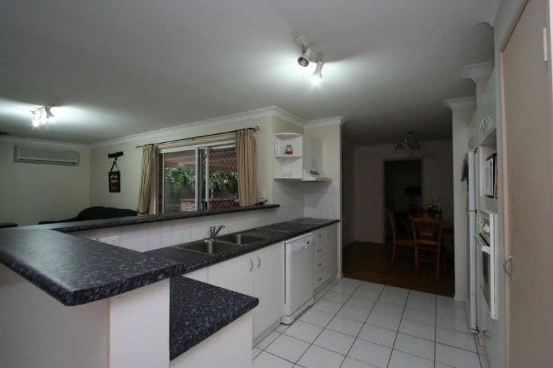 69 Hanlon Street, TANAH MERAH QLD 4128, Tanah Merah - Thumbnail 4