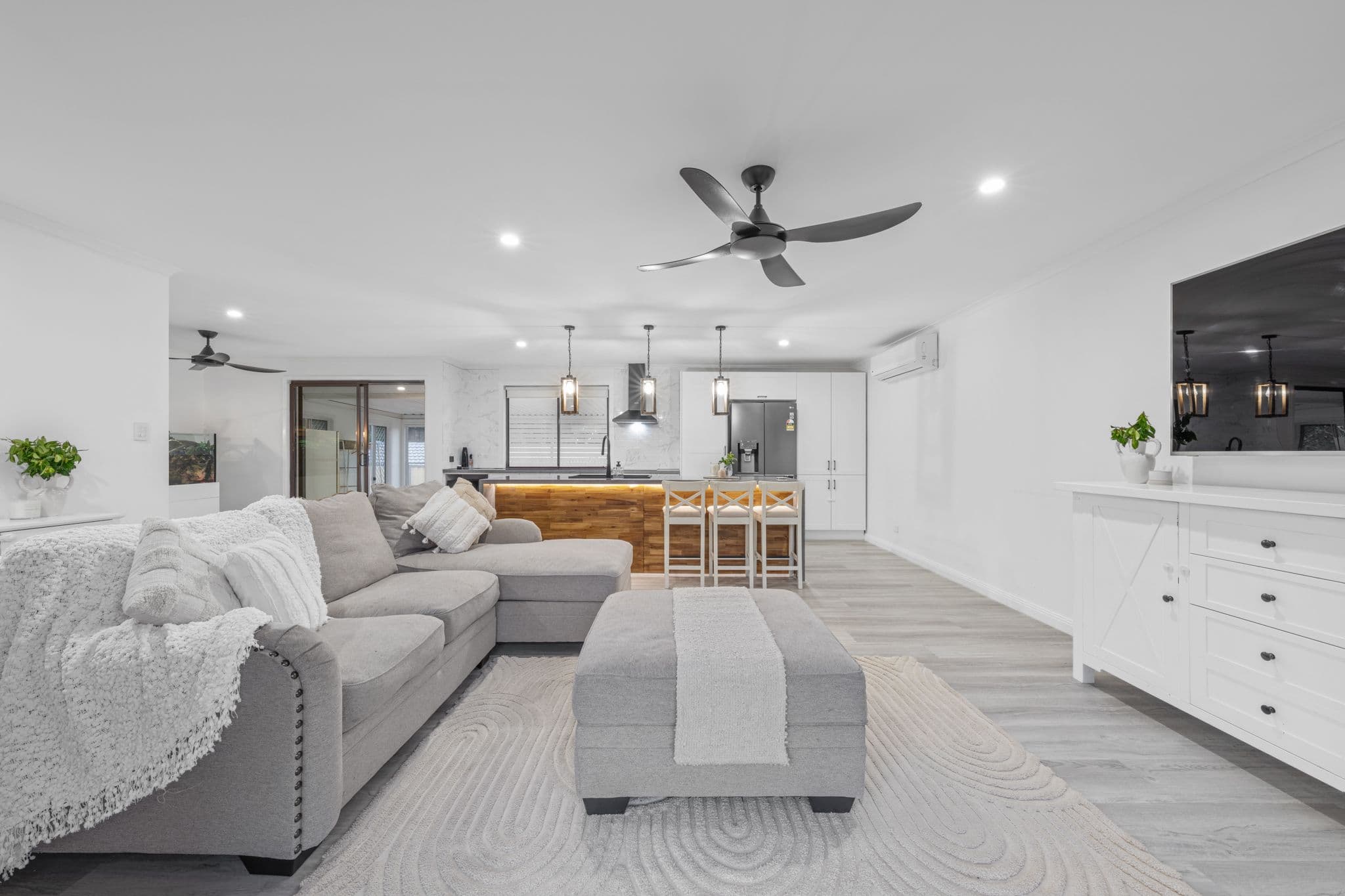 73 Alexander Drive, Highland Park QLD 4211, Highland Park - Image 1