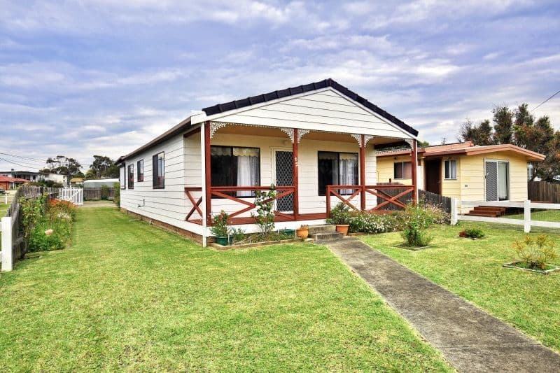 62 The Lake Circuit, Culburra Beach - Image 1