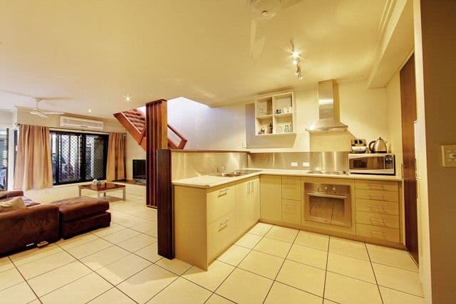 23 Echlin Street, WEST END QLD 4810, West End - Thumbnail 5