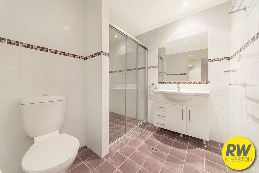 2 Quarterdeck Road, Sandhurst, Sandhurst - Thumbnail 5