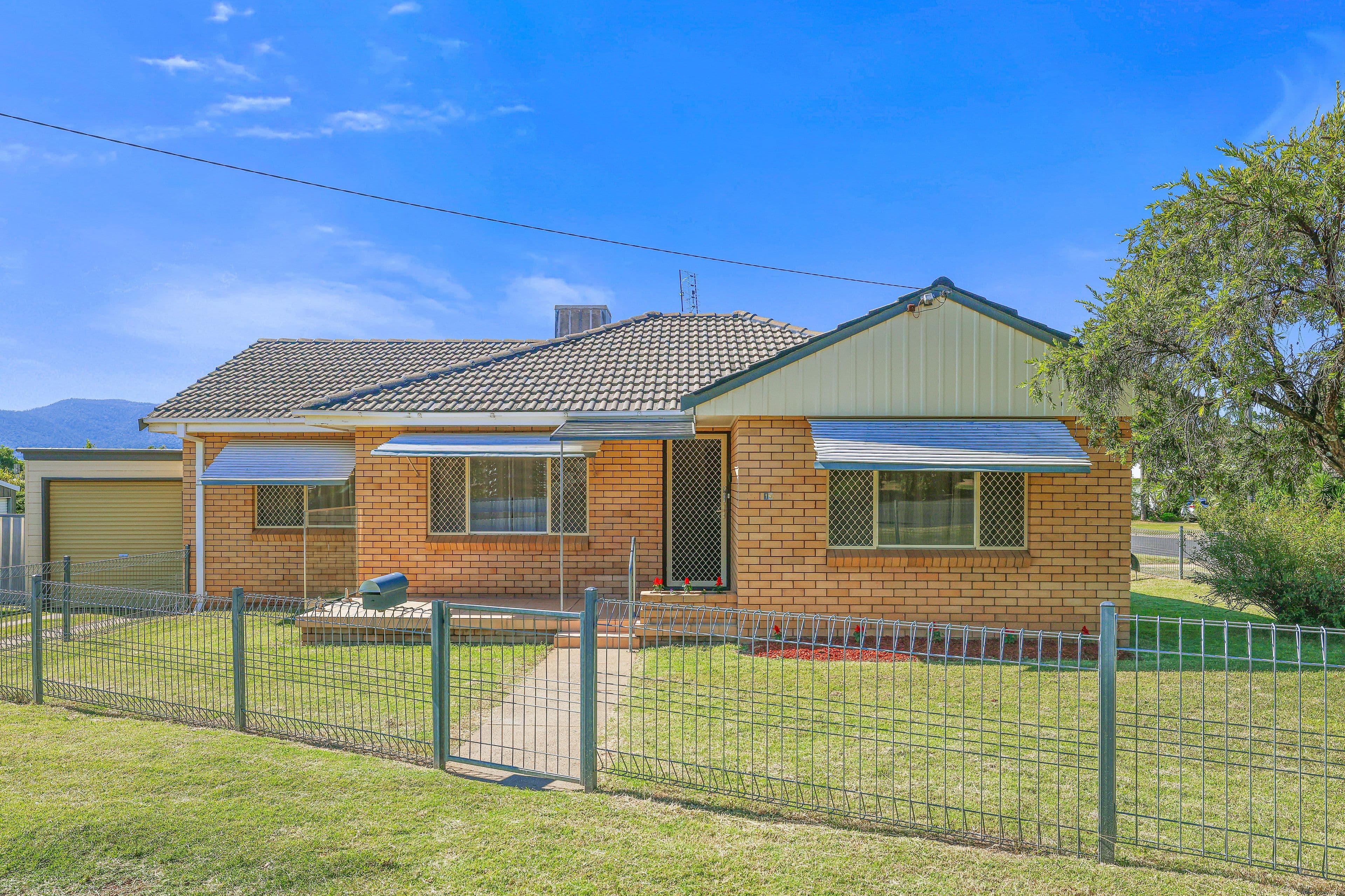 20 Campbell Street, Tamworth NSW 2340, Tamworth - Image 1
