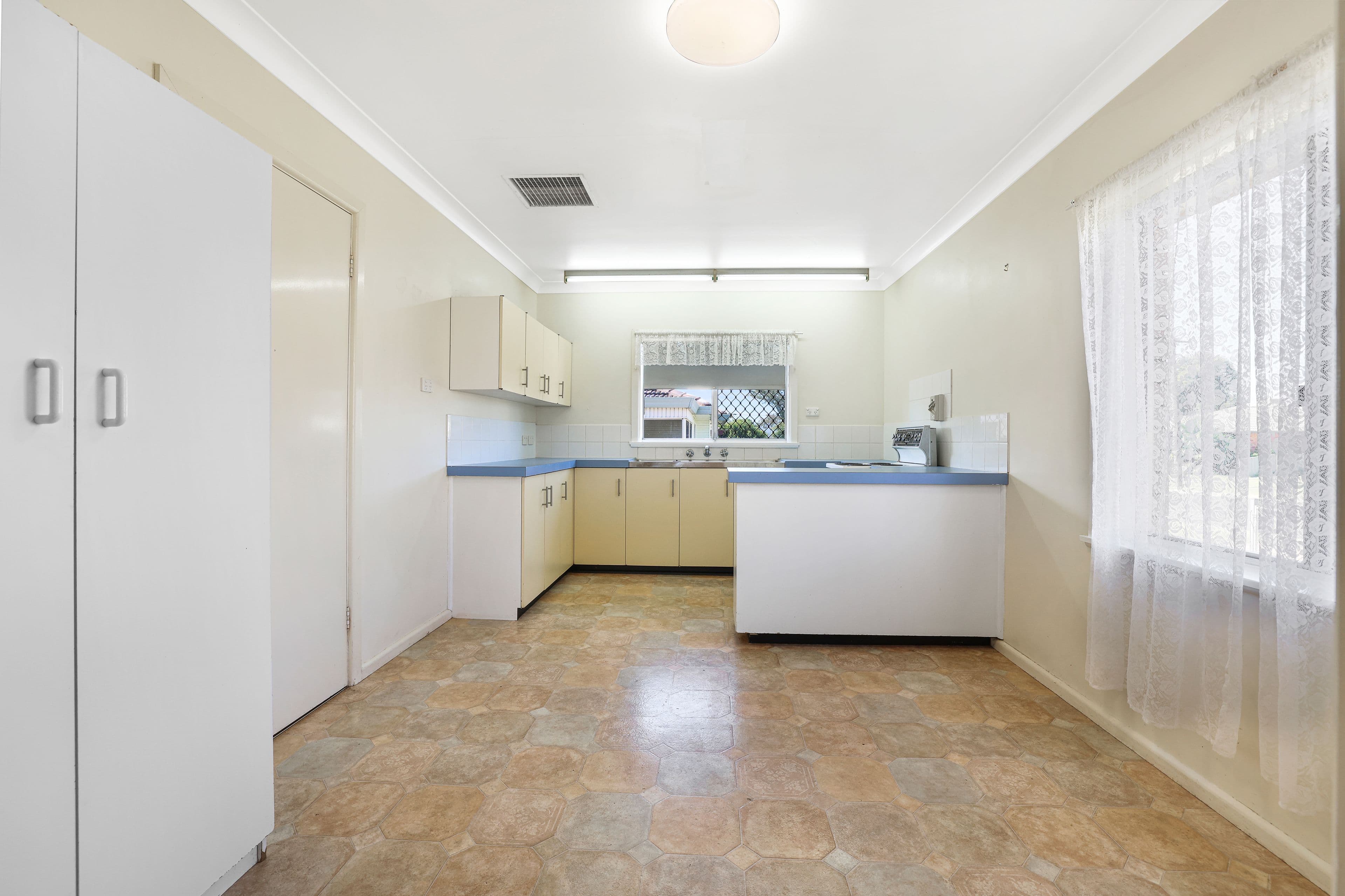 20 Campbell Street, Tamworth NSW 2340, Tamworth - Thumbnail 4