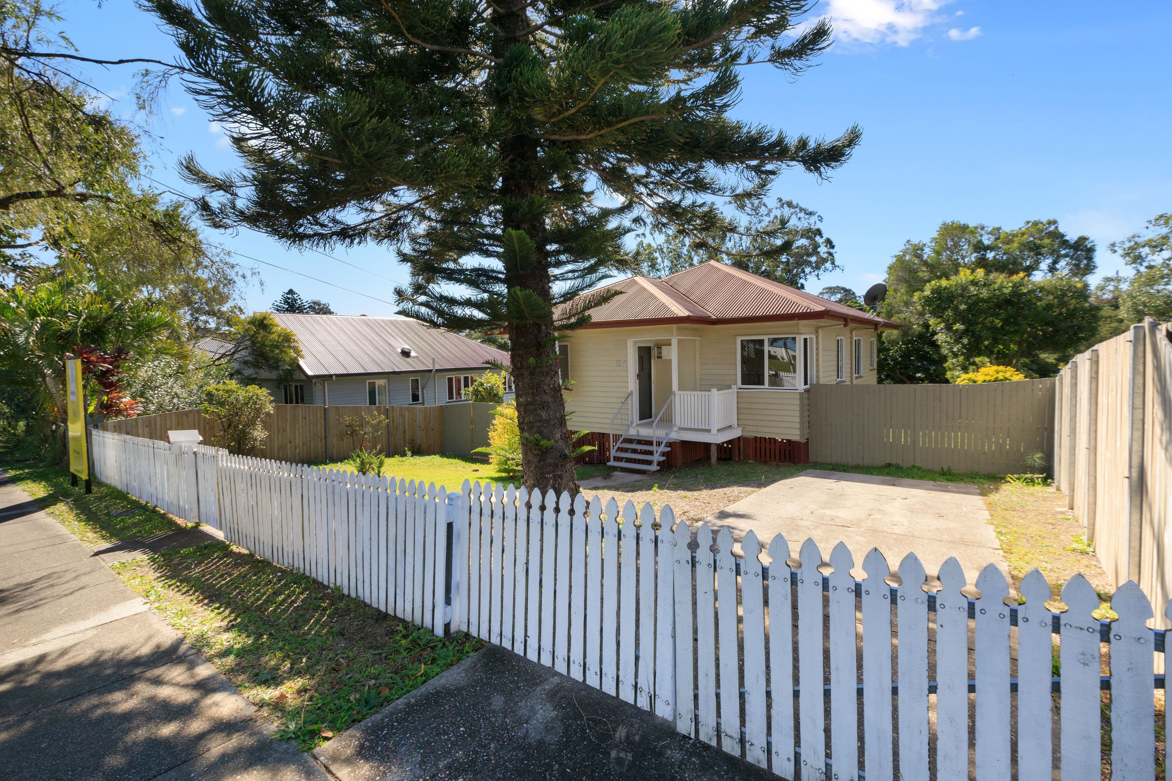 54 Glindemann Drive, Holland Park QLD 4121, Holland Park - Thumbnail 2