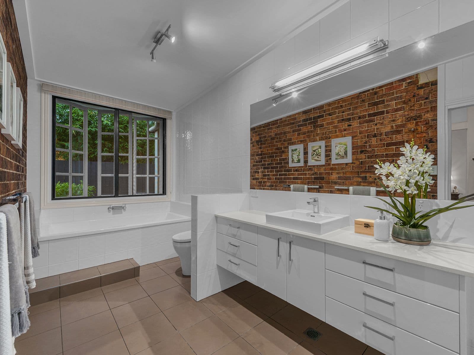 102 Park Terrace, Sherwood QLD 4075, Sherwood - Thumbnail 8
