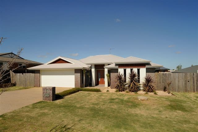 11 Honeyeater Drive, HIGHFIELDS QLD 4352, Highfields - Image 1