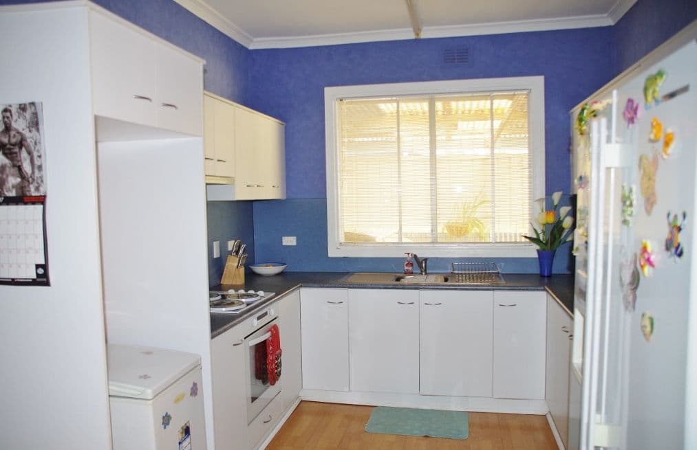 12 Hopkins Street, Renmark SA 5341, Renmark - Thumbnail 4