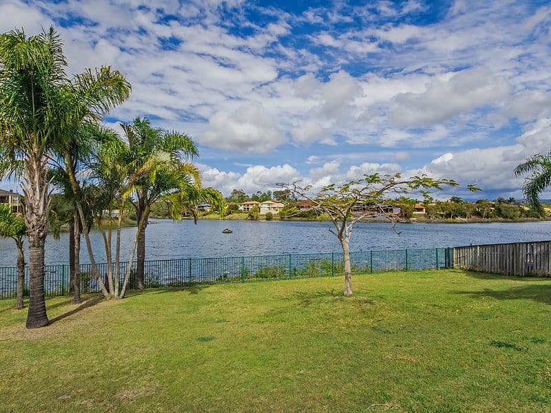 124 Camberwell Circuit, ROBINA QLD 4226, Robina - Thumbnail 2