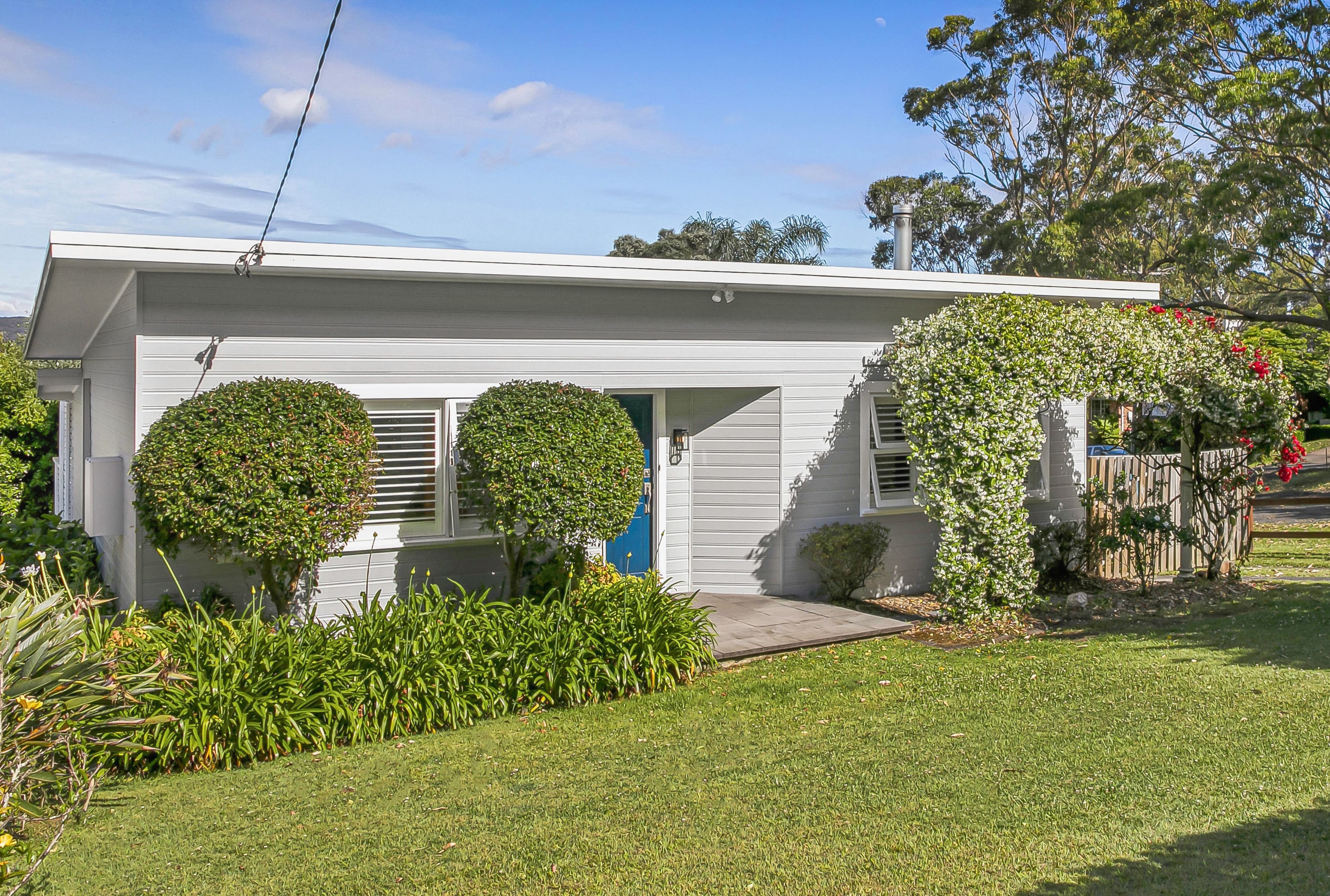 4 Broadwater Drive, Saratoga NSW 2251, Saratoga - Image 1