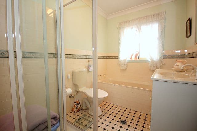 1 Carysfield Road, BASS HILL NSW 2197, Bass Hill - Thumbnail 3