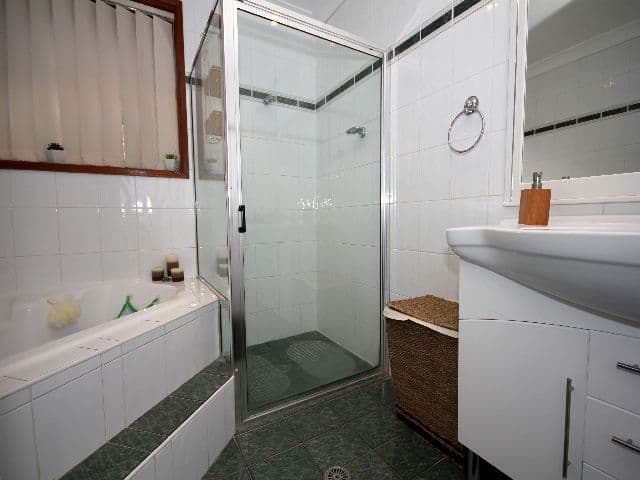 96 Flinders Road, GEORGES HALL NSW 2198, Georges Hall - Thumbnail 6