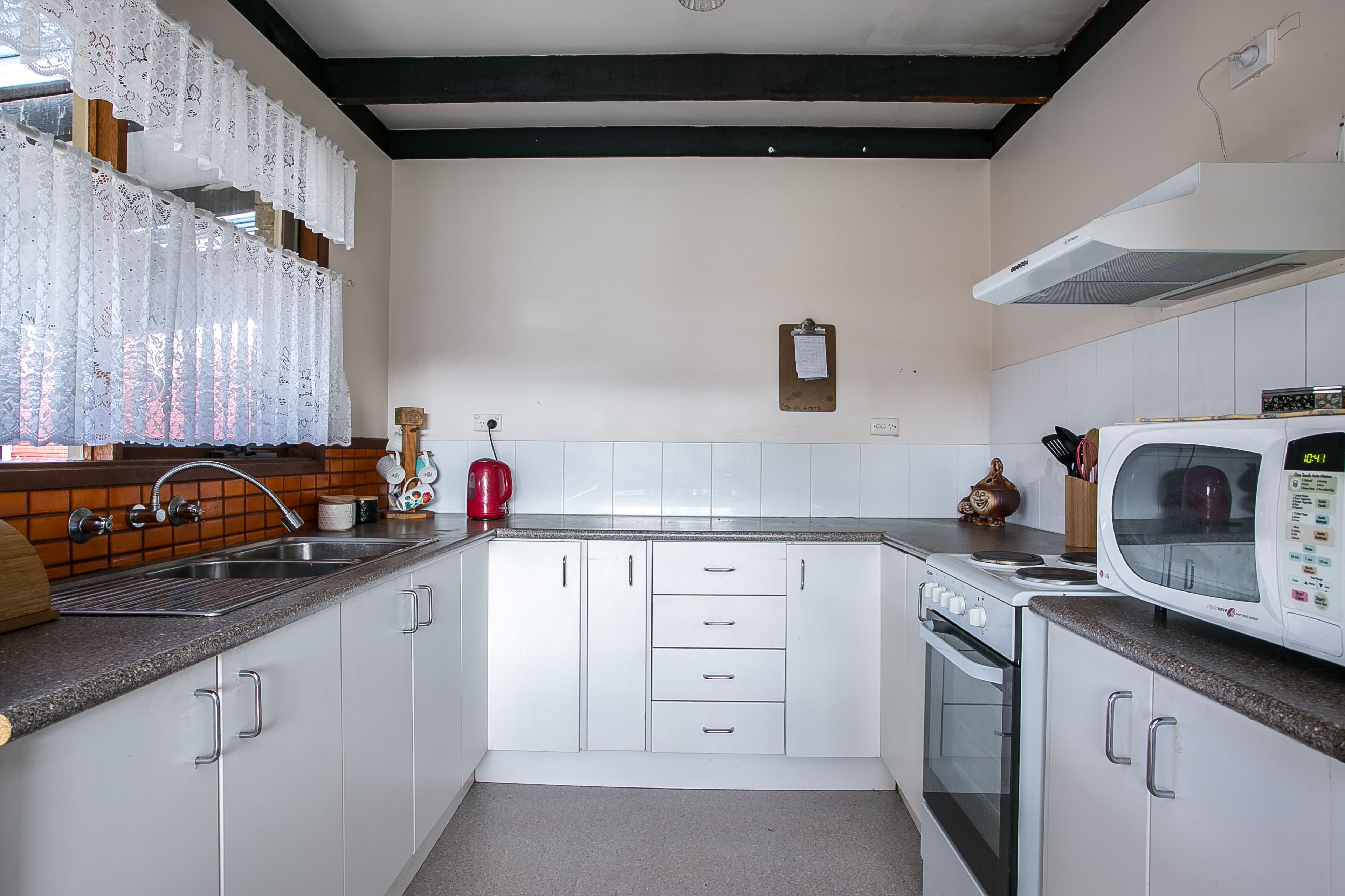 5 Mathis Avenue, Tootgarook VIC 3941, Tootgarook - Thumbnail 4