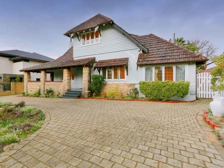 28 Hobbs Avenue, Dalkeith WA 6009, Dalkeith - Image 1