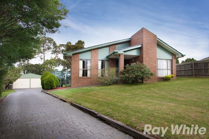 5 Martin Place, PAKENHAM VIC 3810, Pakenham - Image 1