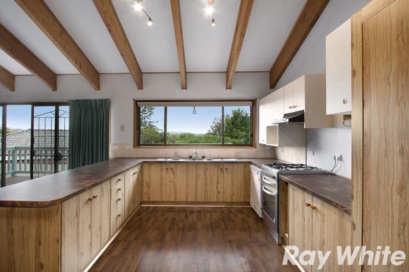 5 Martin  Place, PAKENHAM VIC 3810, Pakenham - Thumbnail 3