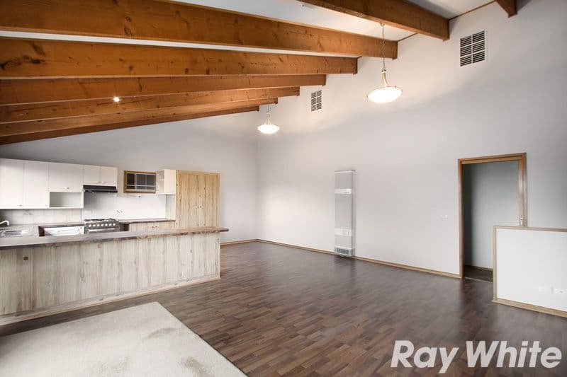 5 Martin  Place, PAKENHAM VIC 3810, Pakenham - Thumbnail 5