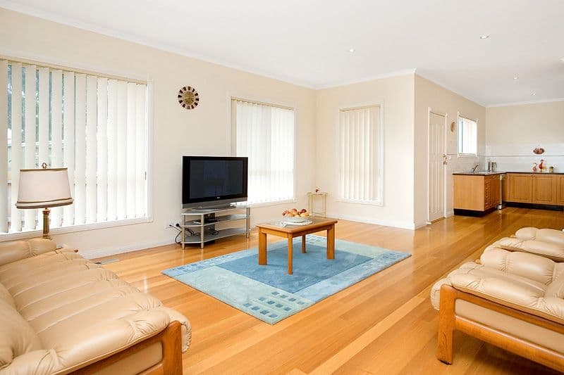  8 Loddon Avenue, RESERVOIR VIC 3073, Reservoir - Thumbnail 4