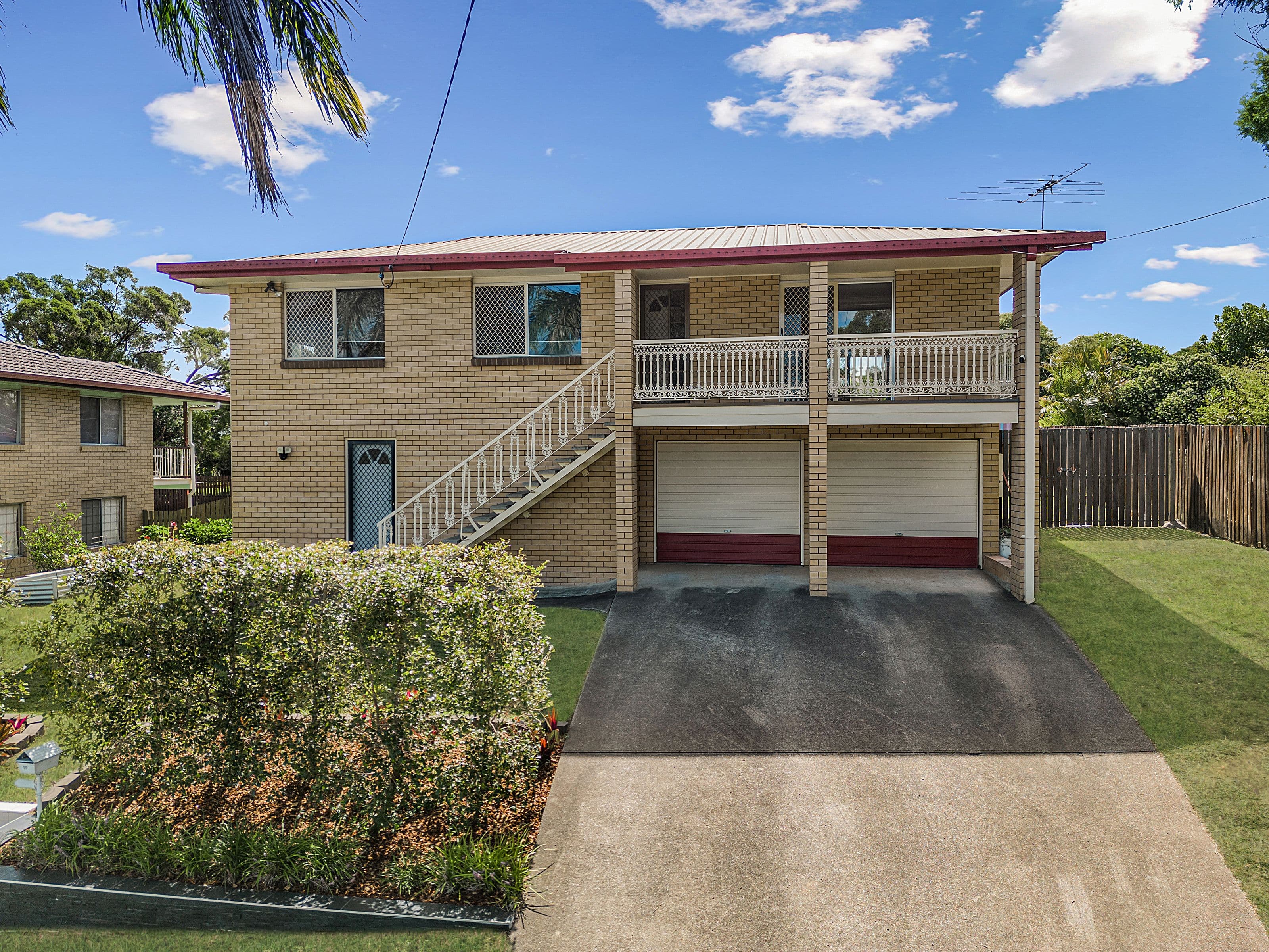 19 Skinner Crescent, Silkstone QLD 4304, Silkstone - Image 1