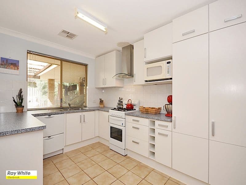 52 Clipper Drive, BALLAJURA WA 6066, Ballajura - Thumbnail 2