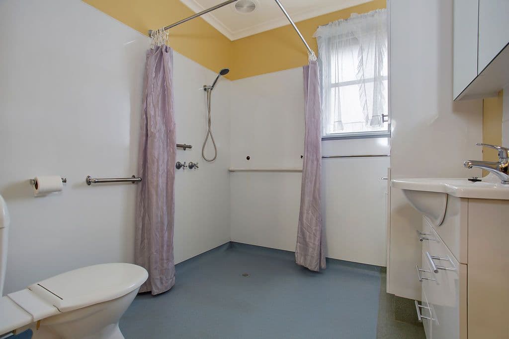 15 Tobruk Street, Cobden VIC 3266, Cobden - Thumbnail 5