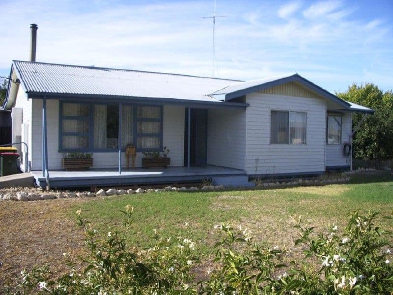 2 Buik Street, BORDERTOWN SA 5268, Bordertown - Image 1
