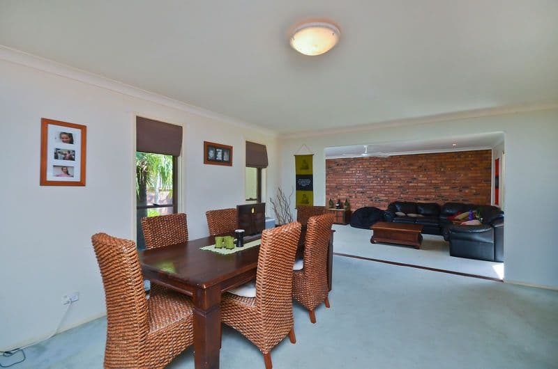 14 Kentia Court, ELANORA QLD 4221, Elanora - Thumbnail 5