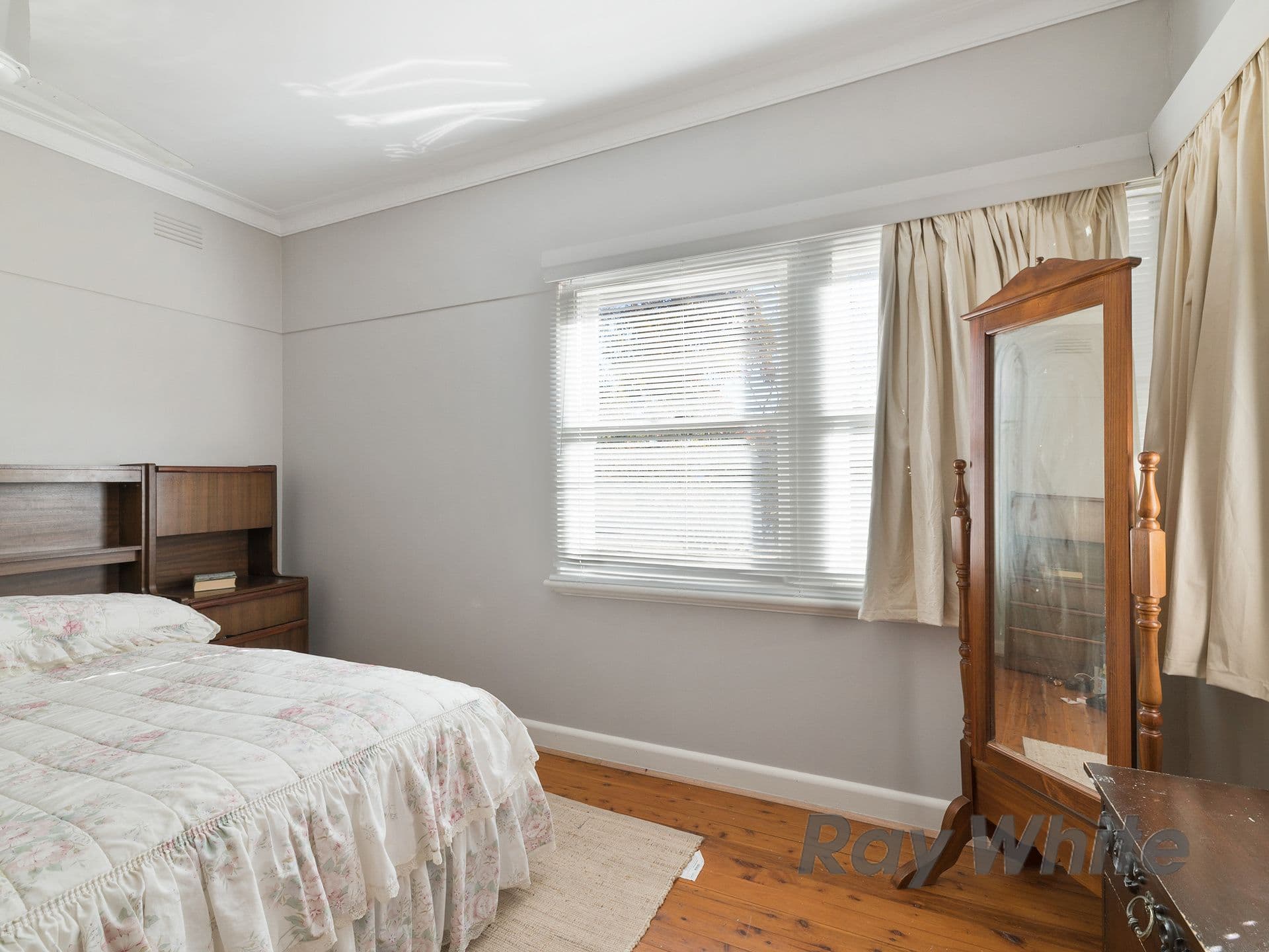 5 Clarke Street, Benalla VIC 3672, Benalla - Thumbnail 4