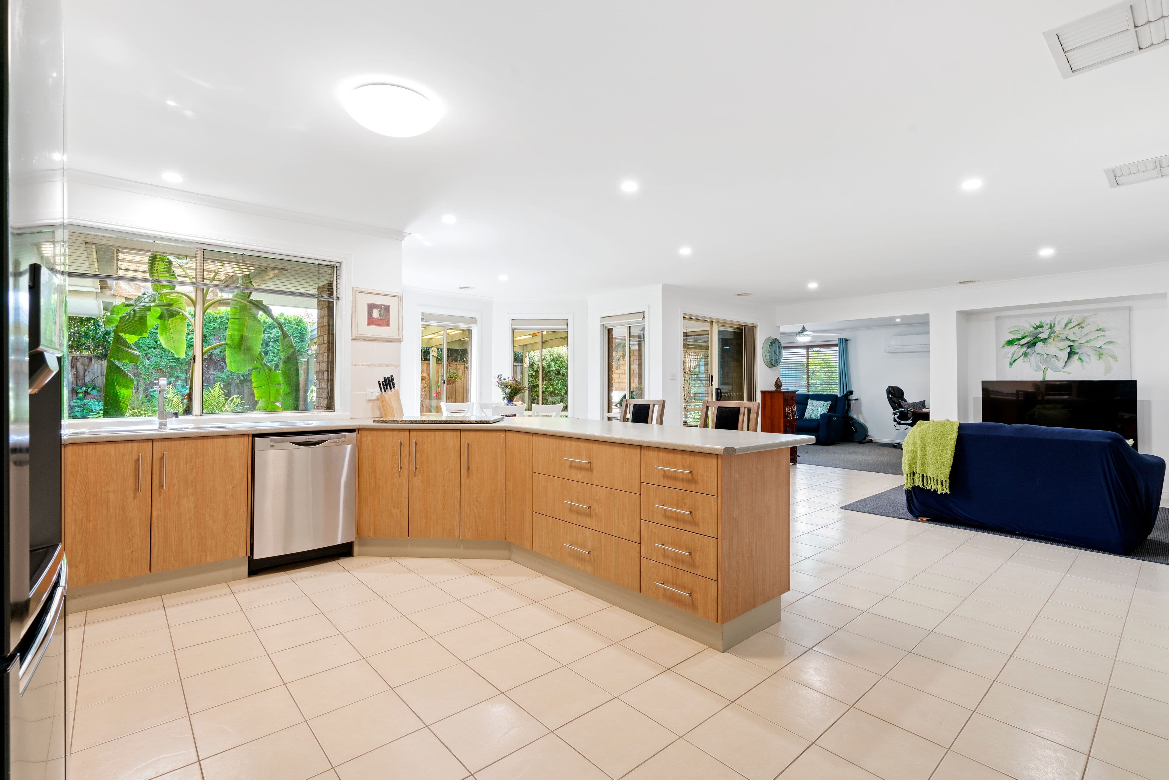 6 Cozy Valley Road, Langwarrin VIC 3910, Langwarrin - Image 1