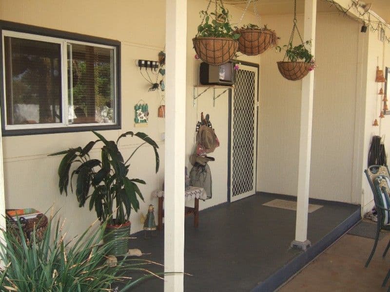 8 Talbot Street, BROKEN HILL NSW 2880, Broken Hill - Thumbnail 3