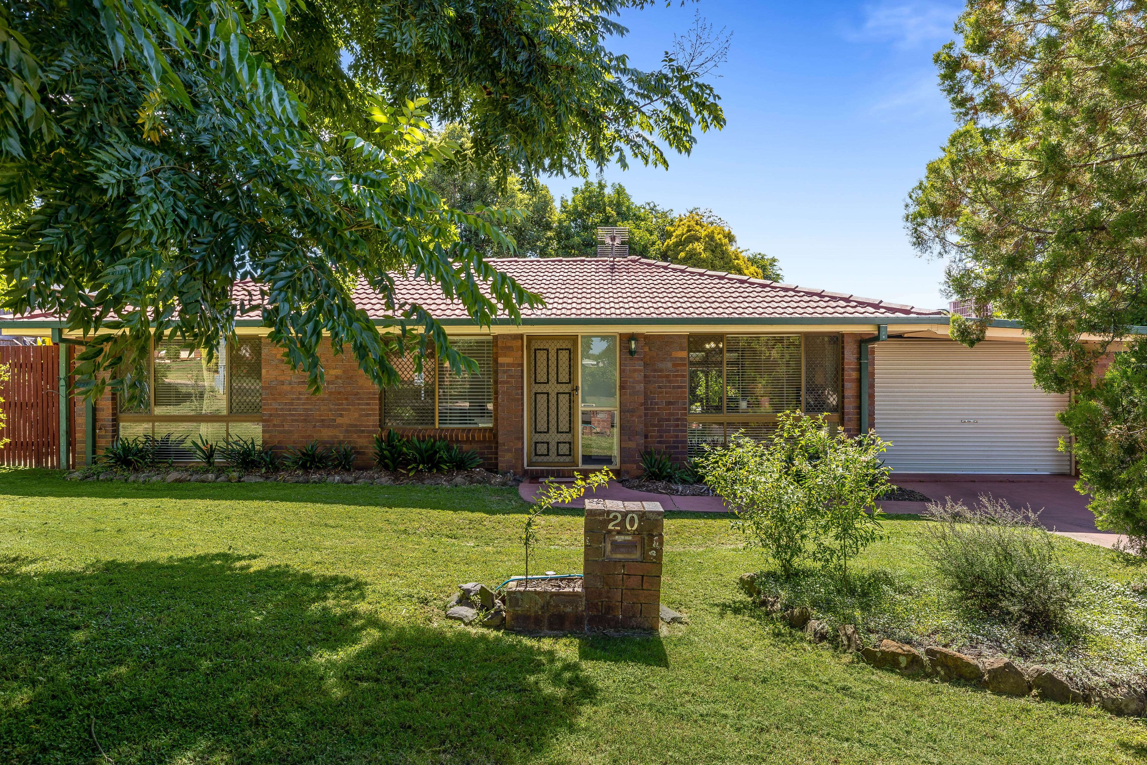 20 Melita Crescent, Wilsonton Heights QLD 4350, Wilsonton Heights - Image 1