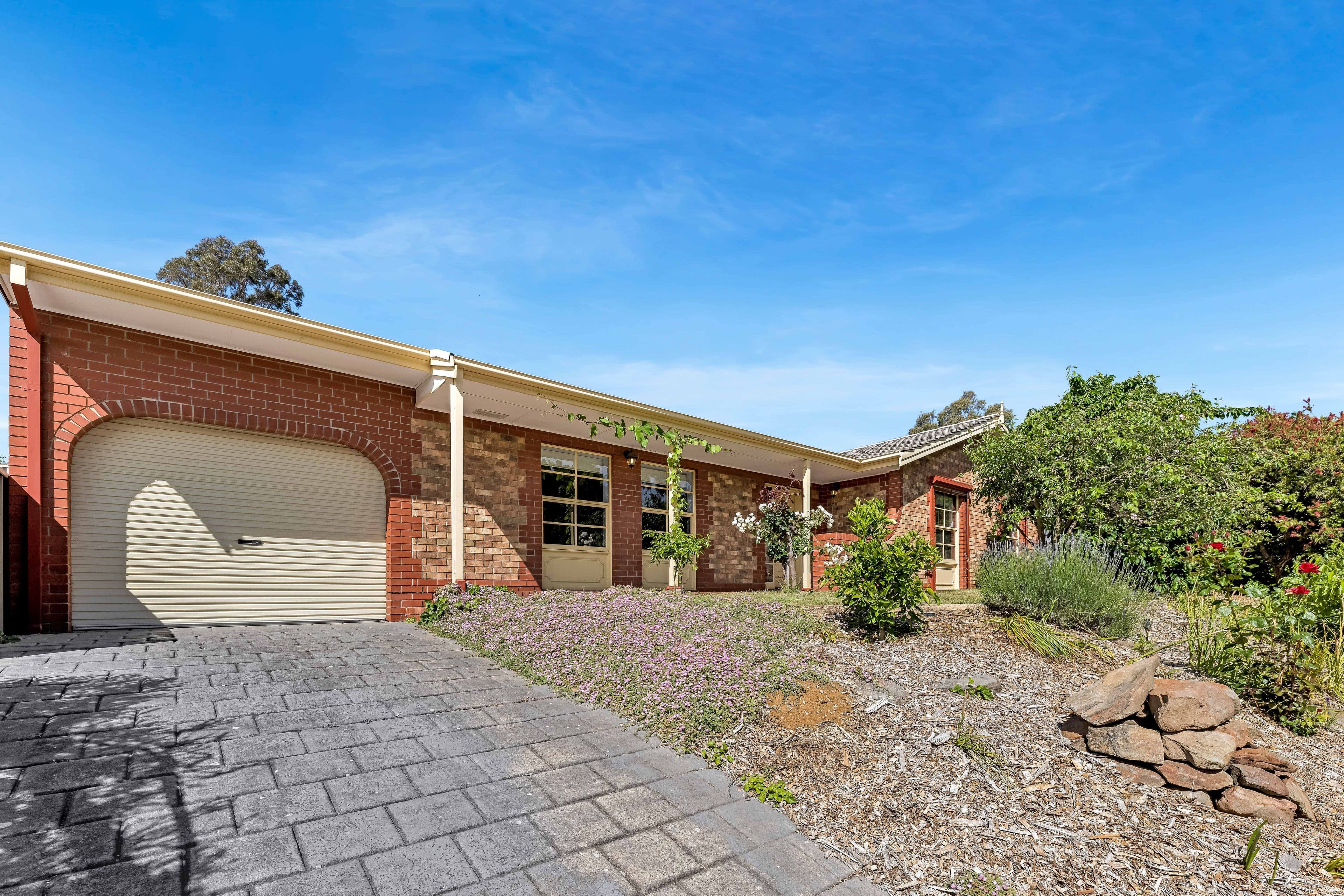52 Horseshoe Drive, Aberfoyle Park SA 5159, Aberfoyle Park - Thumbnail 2