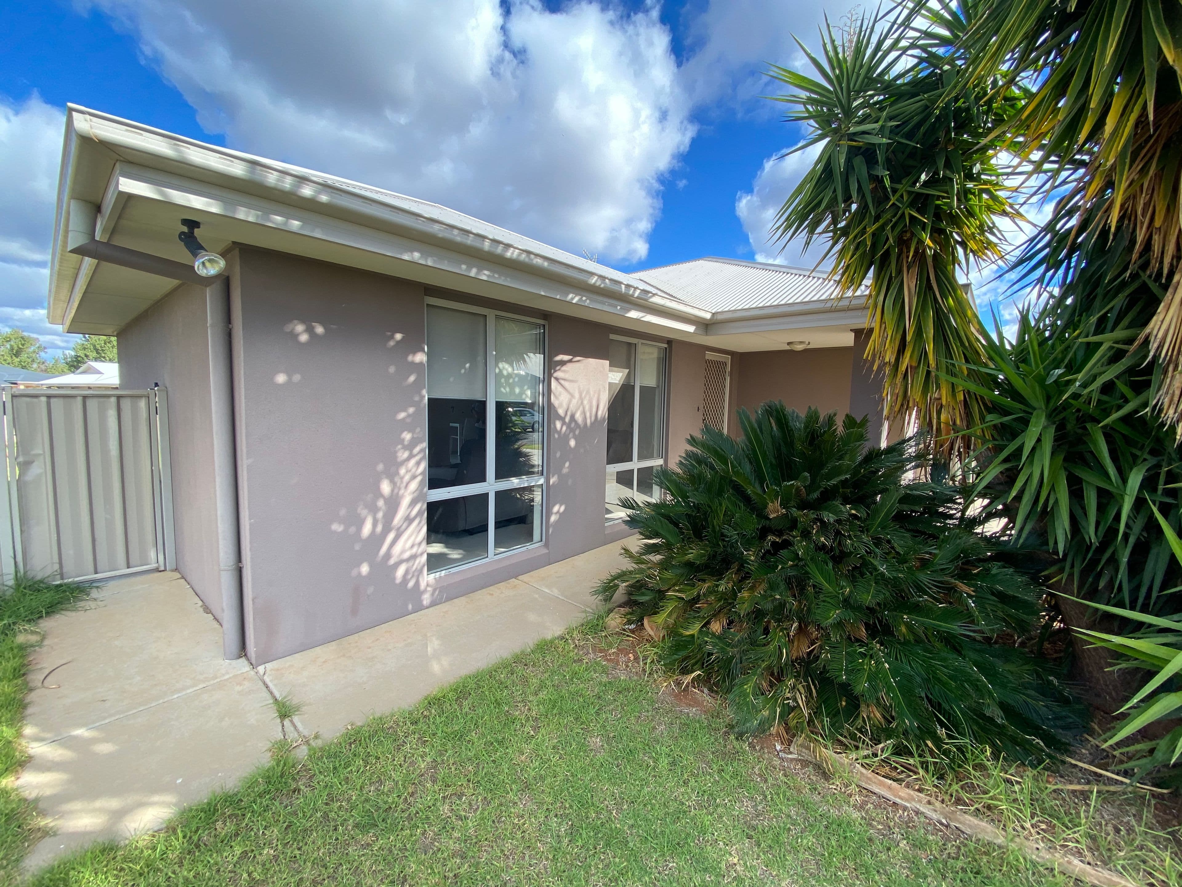 13 ZIRILLI Avenue, Griffith NSW 2680, Griffith - Thumbnail 2
