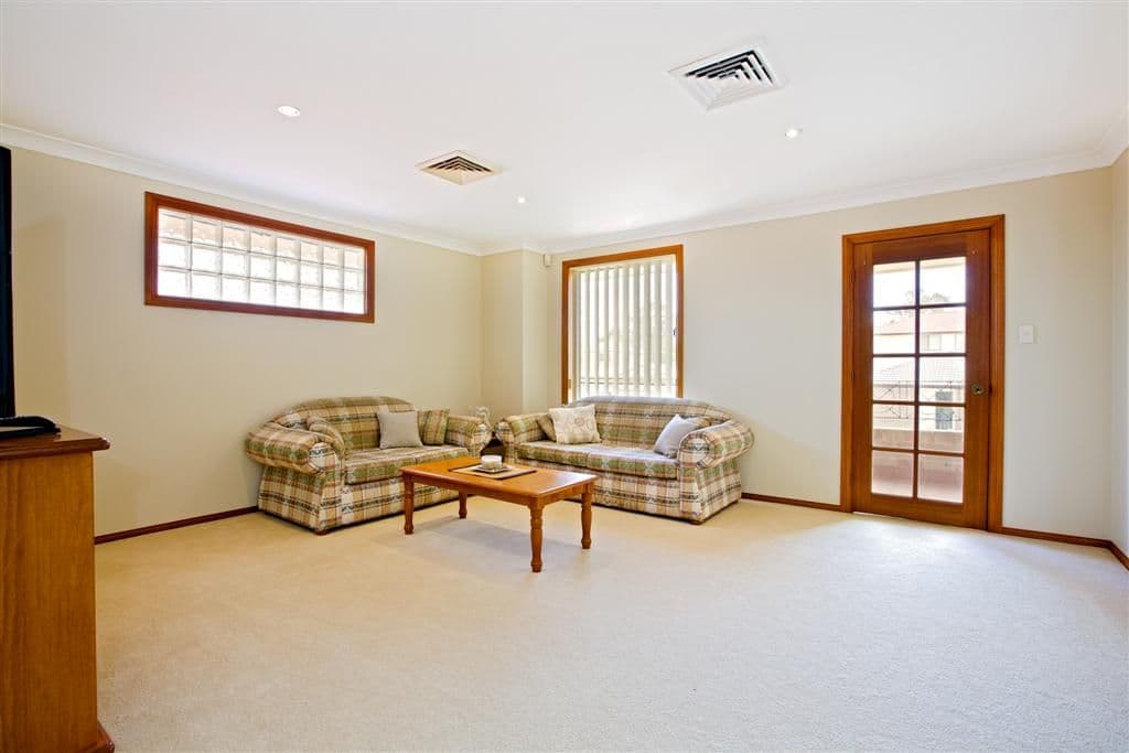 8 Coolabah Crescent, GLENMORE PARK NSW 2745, Glenmore Park - Thumbnail 2