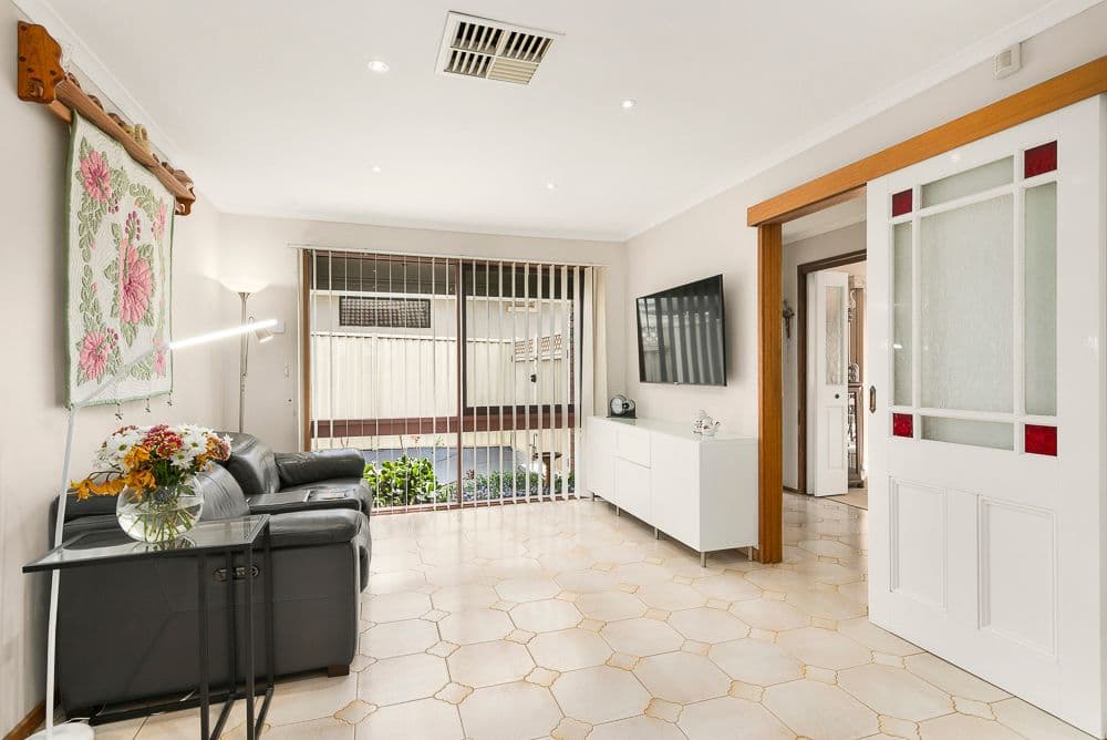 9 Gorae Court, Westmeadows VIC 3049, Westmeadows - Thumbnail 6