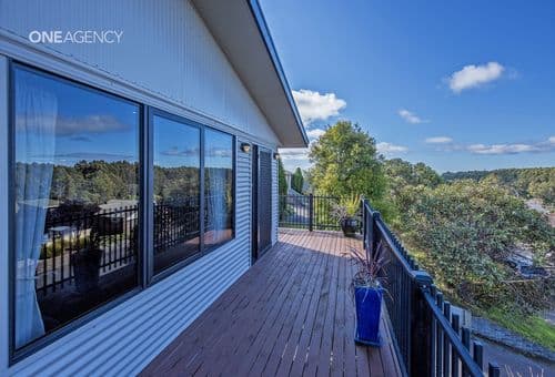 20 Manuka Drive, Romaine, Romaine - Image 1