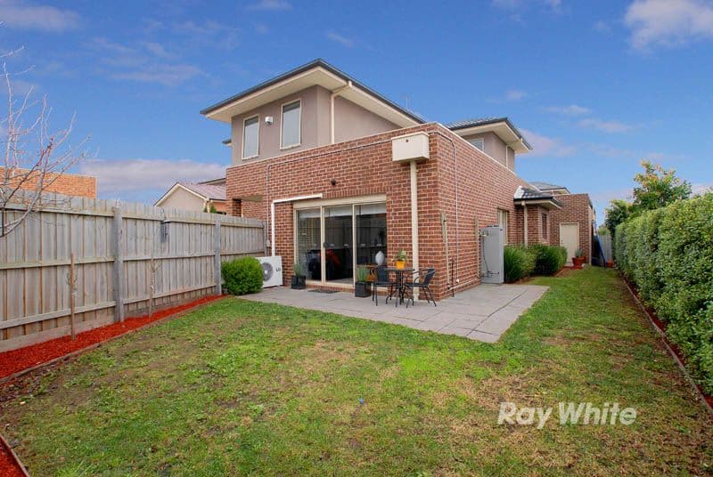 61 Cathies Lane, WANTIRNA SOUTH VIC 3152, Wantirna South - Thumbnail 4