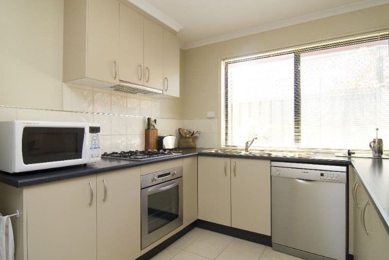 23 Symes Street, KANGAROO FLAT VIC 3555, Kangaroo Flat - Thumbnail 3