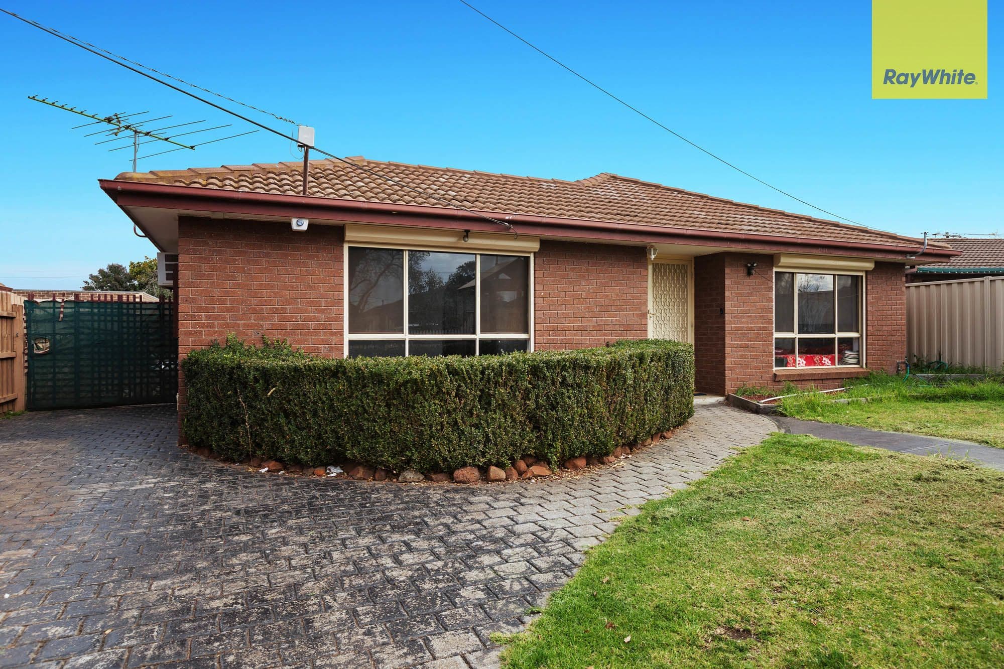 21 Bennett Street, Melton South VIC 3338, Melton South - Image 1