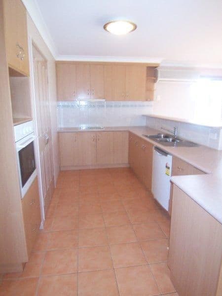 18. Patron Crescent, GLENVALE QLD 4350, Glenvale - Thumbnail 2