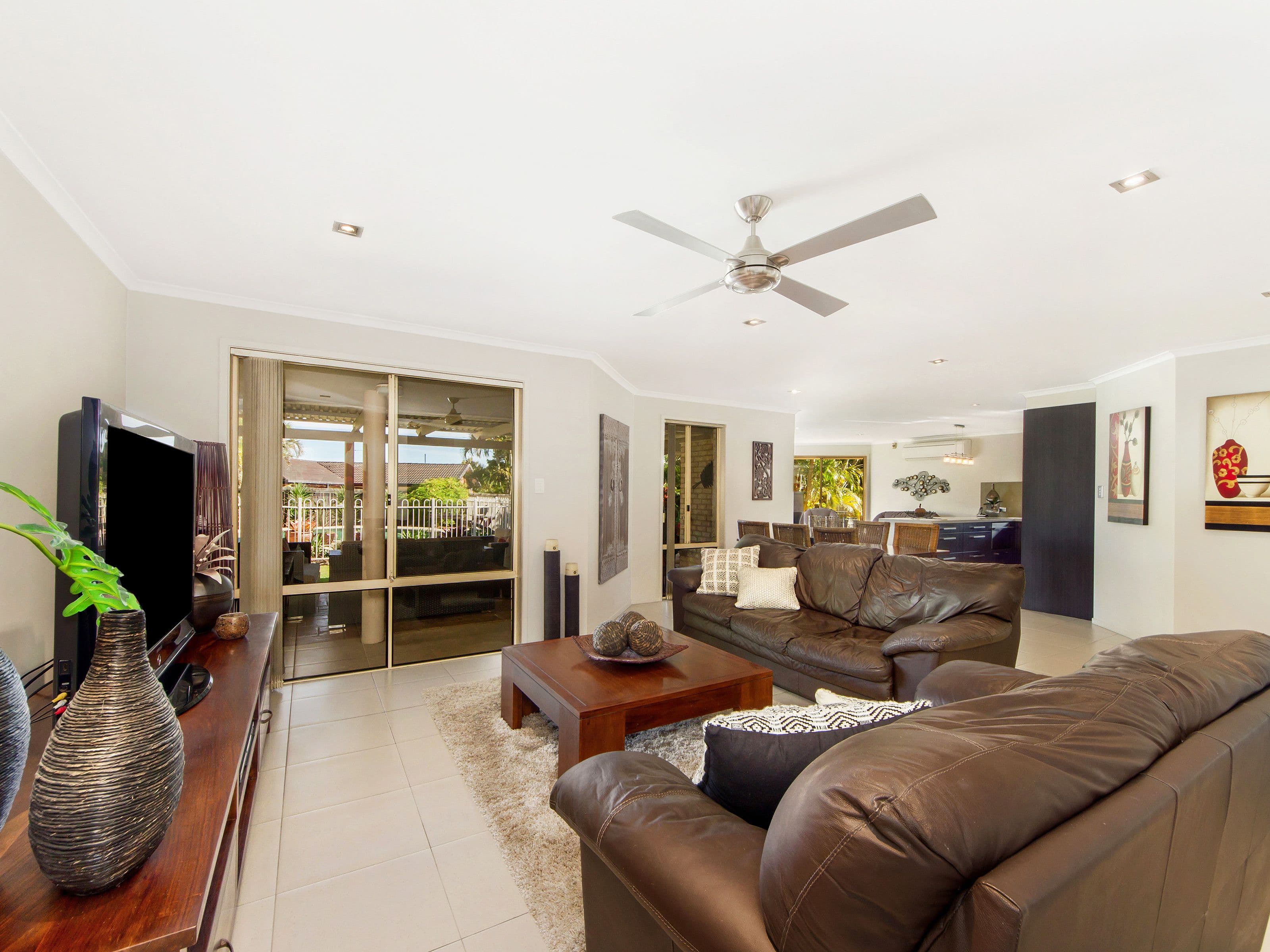 63 Ridgevale Drive, Helensvale QLD 4212, Helensvale - Thumbnail 3