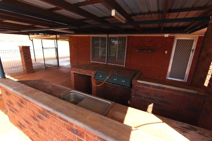 15 Gascoyne Crescent, Dampier WA 6713, Dampier - Thumbnail 5