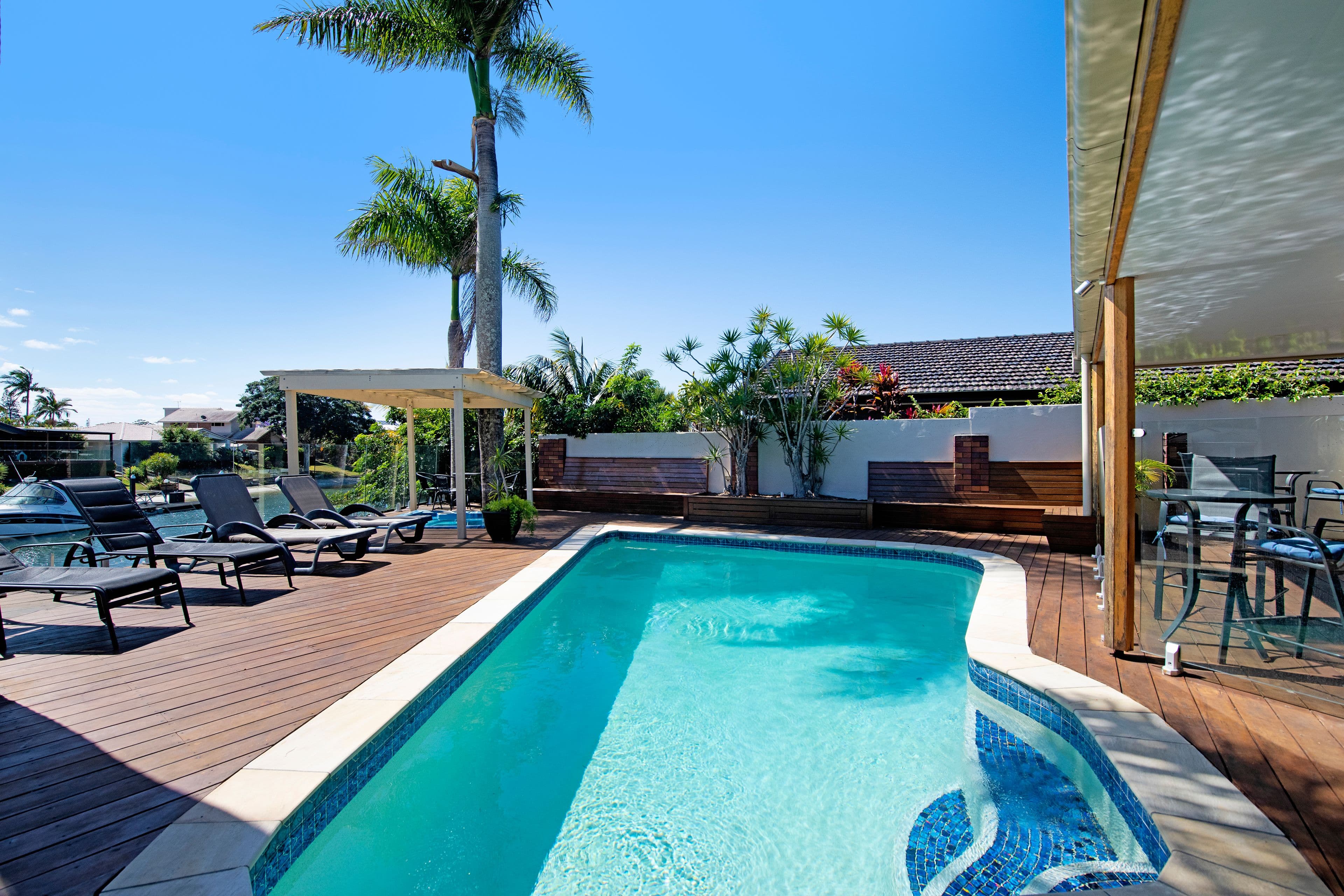 2 Alaska Avenue, Broadbeach Waters QLD 4218, Broadbeach Waters - Thumbnail 3
