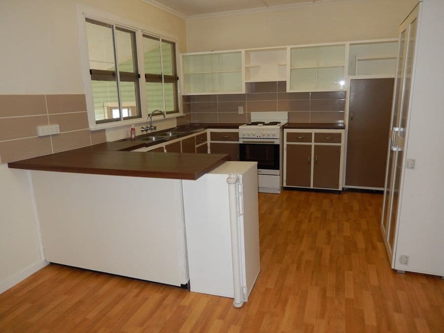 49 Grange Road, Eastern Heights QLD 4305, Eastern Heights - Thumbnail 4