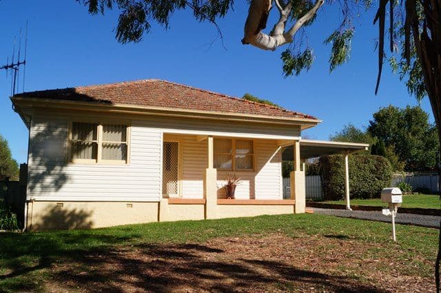 3 Heatherbrae Parade, ORANGE NSW 2800, Orange - Image 1