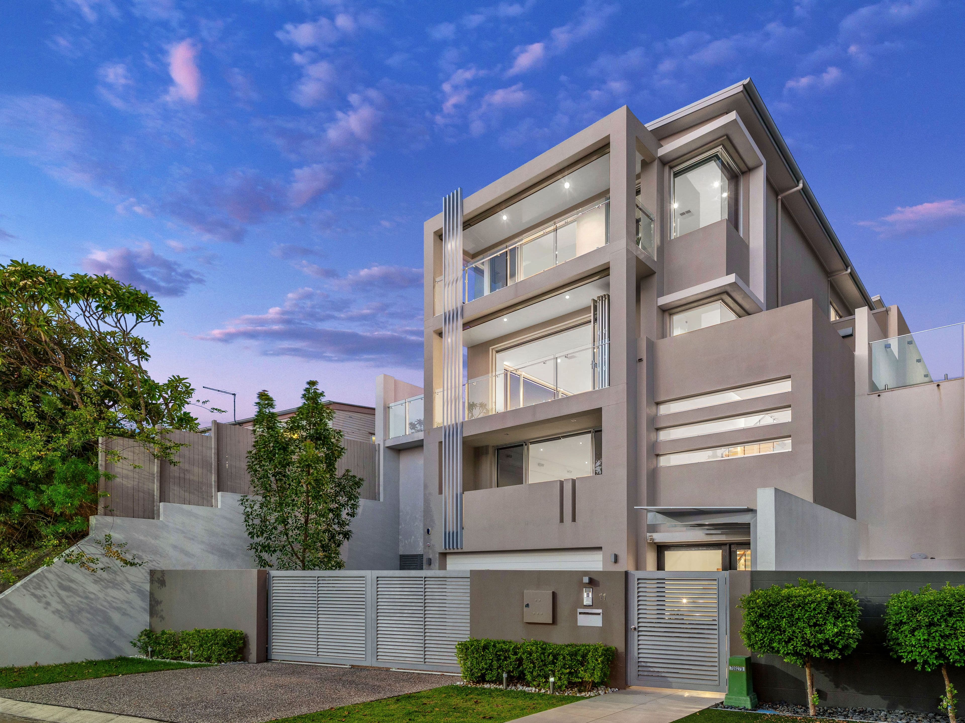 11 Scott Street, Hawthorne QLD 4171, Hawthorne - Thumbnail 2
