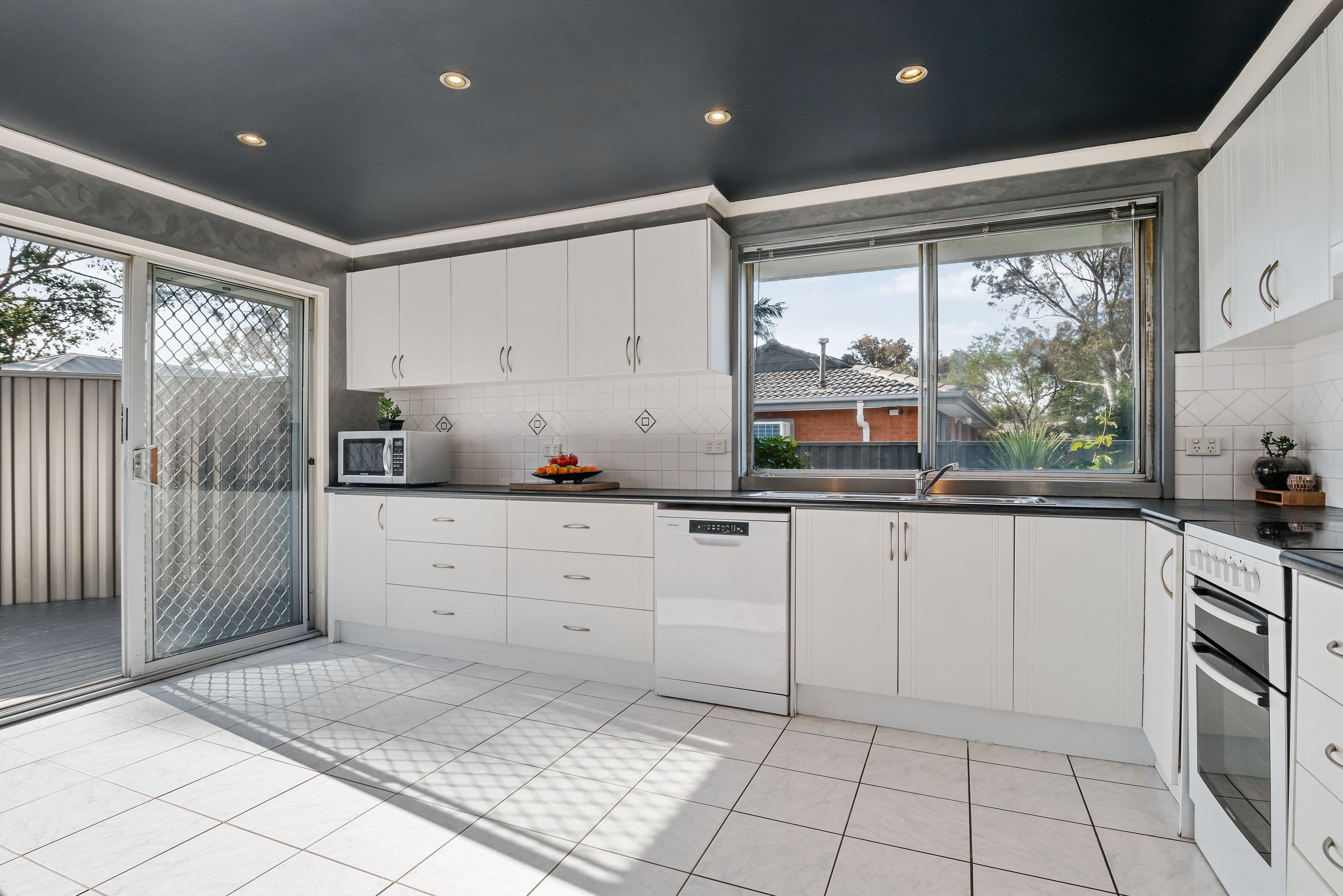 8 Belinda Close, Kilsyth VIC 3137, Kilsyth - Thumbnail 2