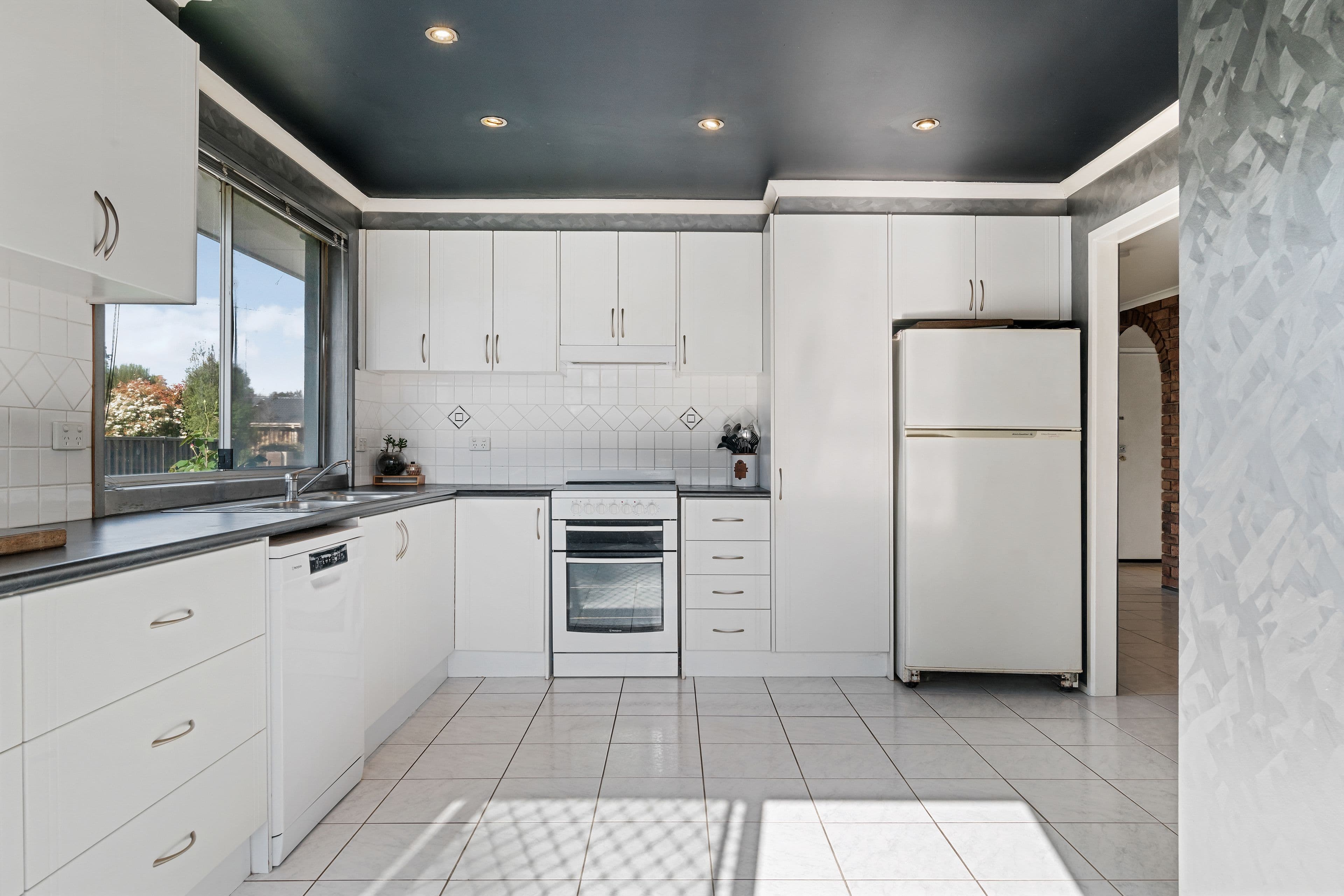 8 Belinda Close, Kilsyth VIC 3137, Kilsyth - Thumbnail 4